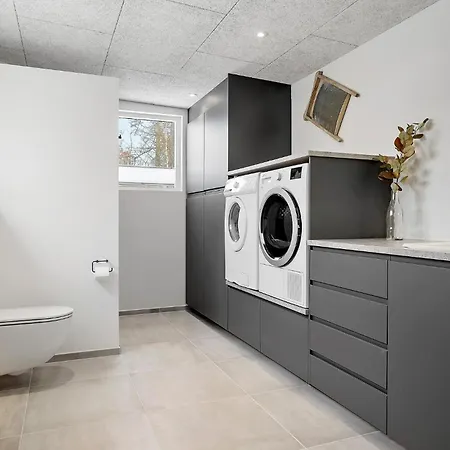3 Bedroom Stunning In *